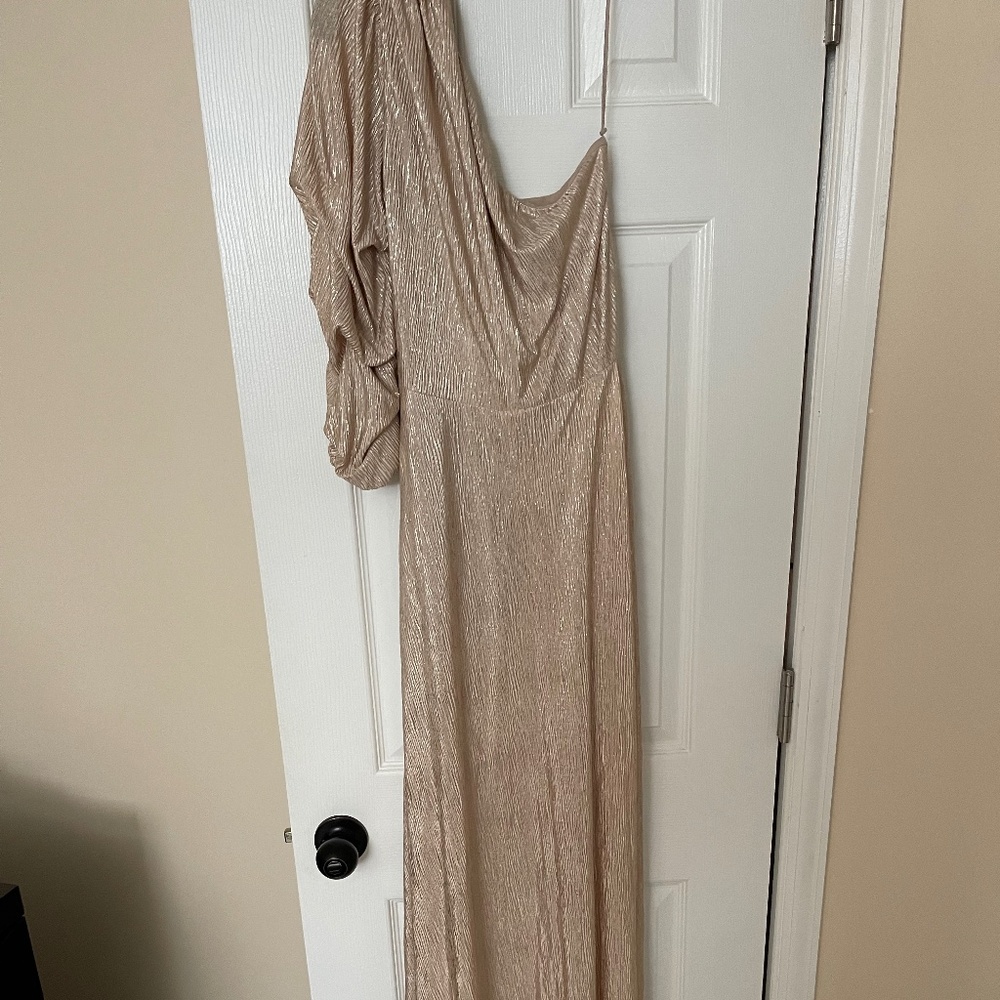 Alice + Olivia One Shoulder Dress